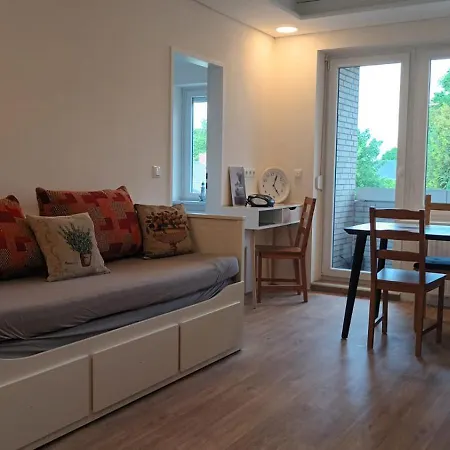 Krohn Apartment *